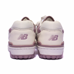 Tênis New Balance 550 Fem Branco/Rosa Escuro - loja online