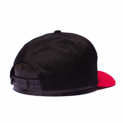 Boné DC Shy Town Empire Snapback Preto - 360surfshop