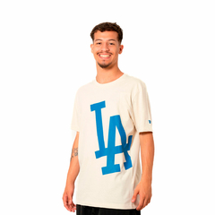 Camiseta New Era Core Essentials Style Losdod Off White na internet