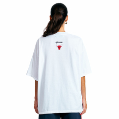 Camiseta Approve Huge X Nba Bulls Basic Off White na internet