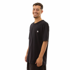 Camiseta New Era Mini Bordado Neyyan Preto na internet