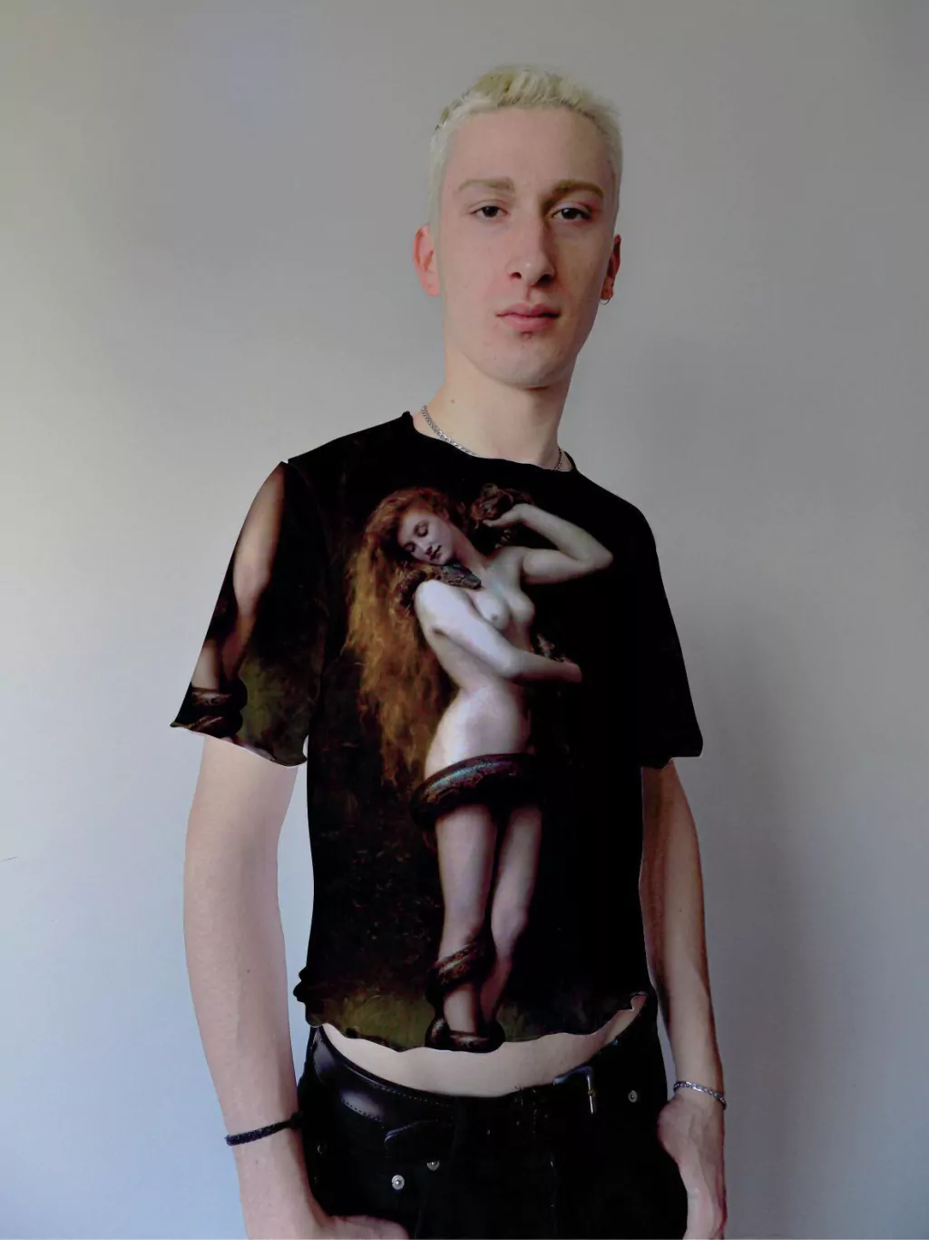 Remera lilith
