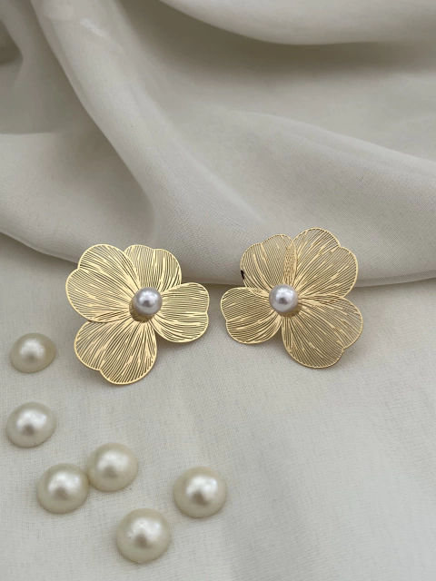 Brinco Flor Pérola