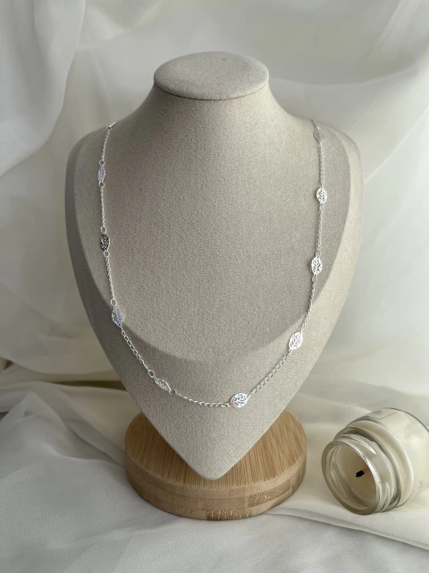Colar Folhas Longo - comprar online