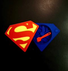 PICADOR SUPERMAN PLASTICO 3D en internet