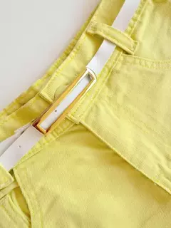 Short Jeans Infantil Juvenil Amarelo com Cinto 21