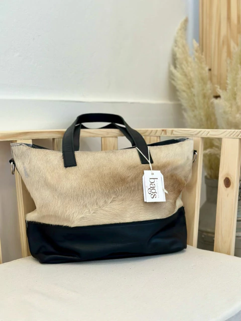 TOTE OVERA BAYA CON NEGRO