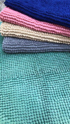 Tapete Bolinha 0.40 X 0.60