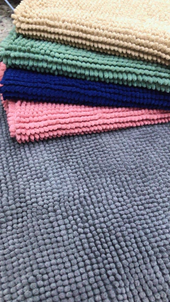 Imagem do Tapete Bolinha G Cores Antiderrapante 0.50X0.70