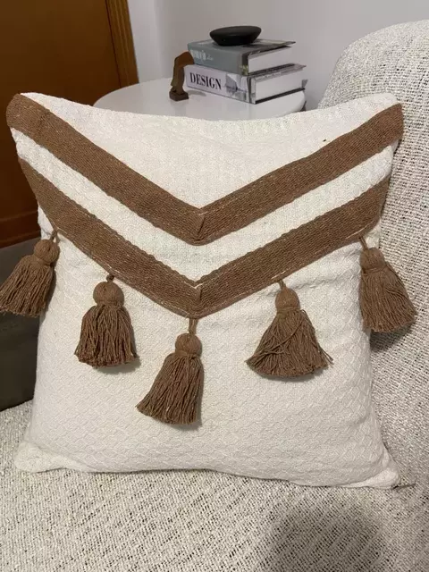 Capa de Almofada Boho quadrada 45cm x 45cm.