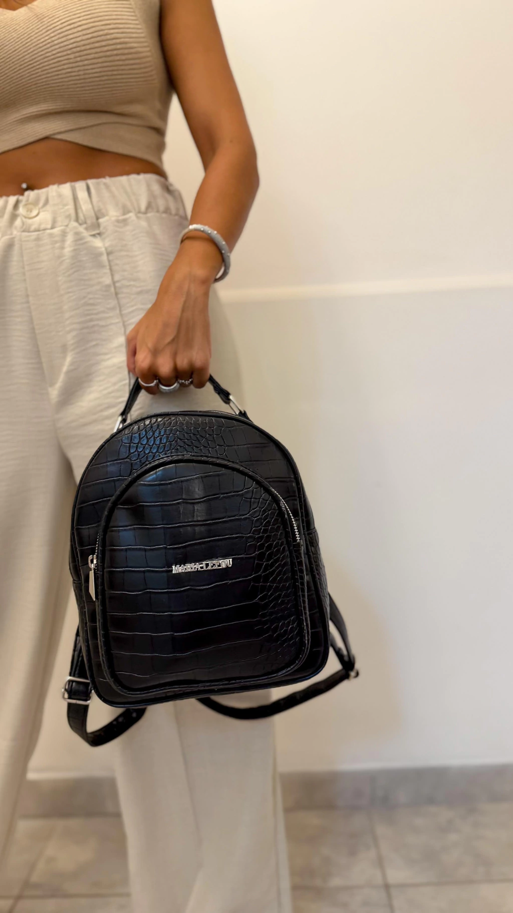 Mochila Loana negra croco