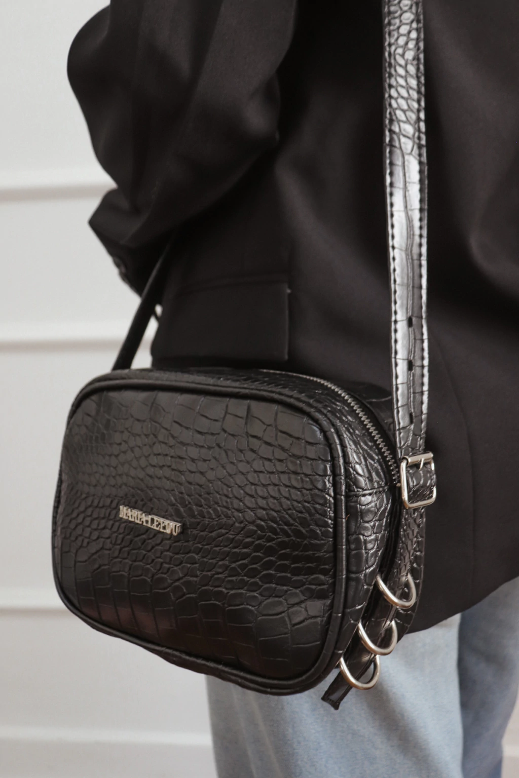 Bandolera elle negro croco