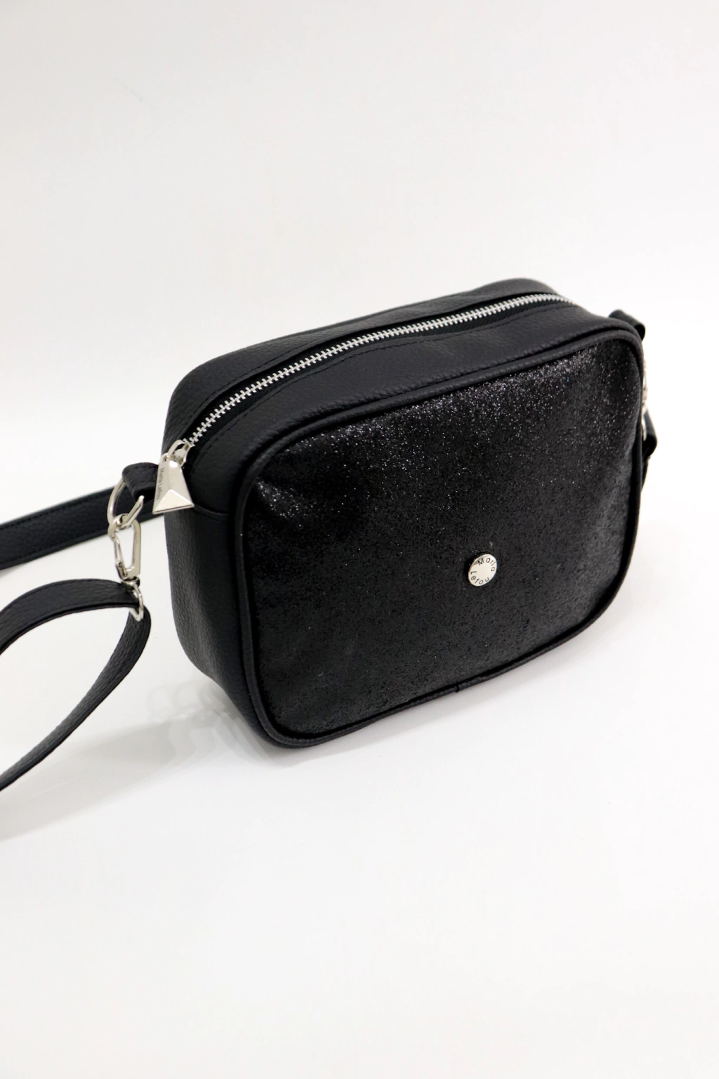 bandolera anette negra con el frente con glitter