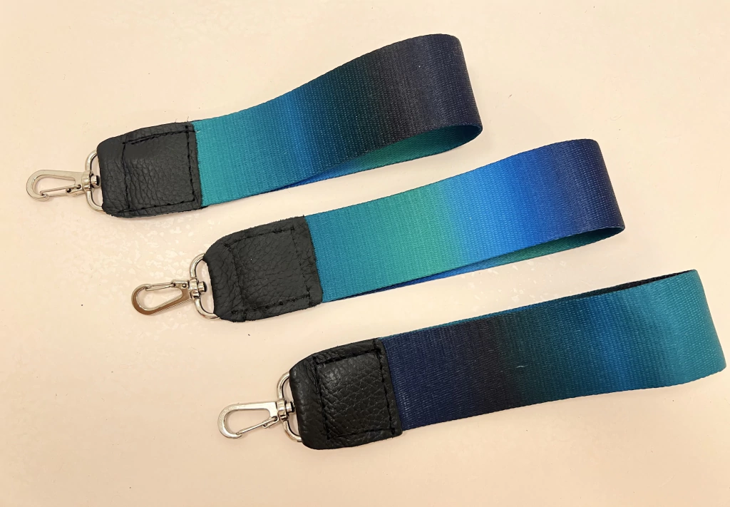 llaveros desmontables azul degrade