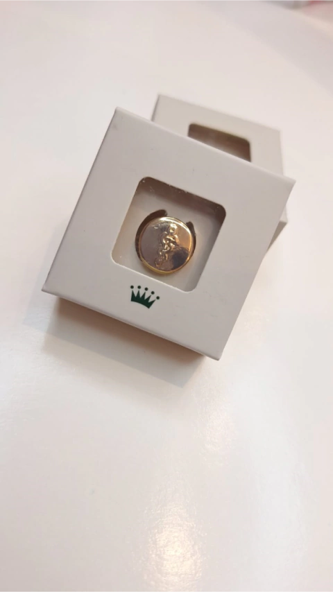 Pin Esteto Medicina Dourado - Dra Cherie