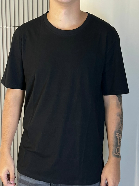 Camiseta Basica Preta - JJ22