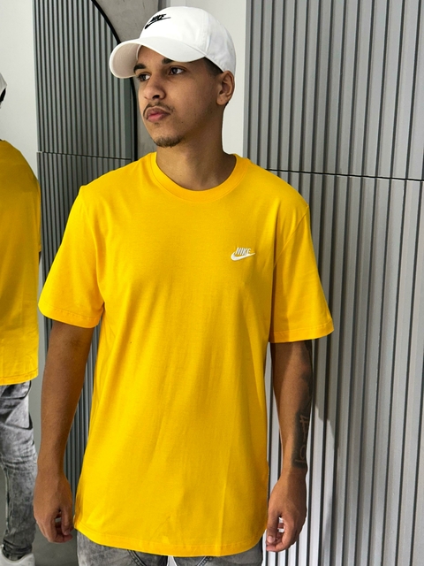 Camiseta Nike Amarelo-AR4997739
