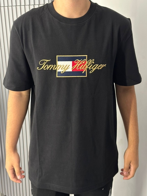 CAMISETA TOMMY HILFIGER PRETO 93765393