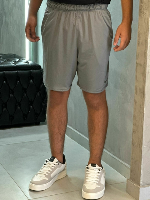 Bermuda Nike DRI-FIT Cinza-FB4196084