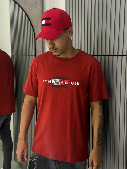 Camiseta Tommy Hilfiger vermelha 00327392