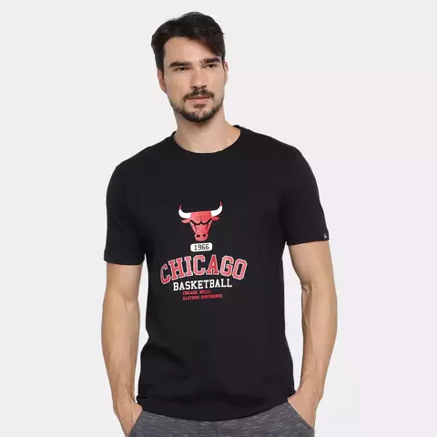 Camiseta New Era Preta - NBI24TSH056 bulls