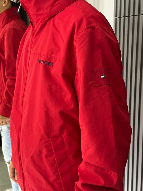 JAQUETA VELEJADOR TOMMY HILFIGER VERMELHO JVTH21489