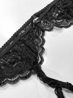 PORTALIGAS XL ELASTIZADO NEGRO CON TRINGULOS