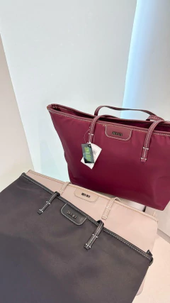 Bolsa Shopper Nylon Santa Lolla - comprar online