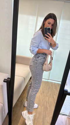 Camisa Doris na internet