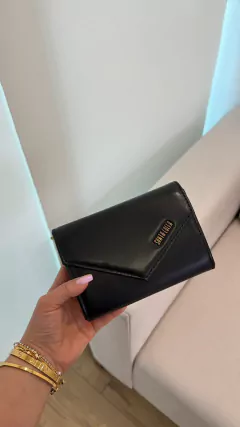 Bolsa Carteira Material Soft Santa Lolla na internet