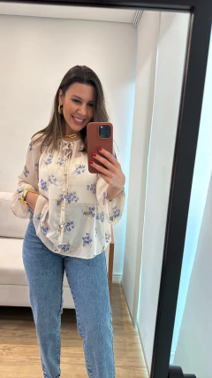 Blusa Bata Maria Luiza na internet