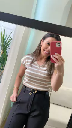 Blusa Ella na internet