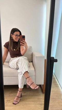 Calça Listrada Angela na internet