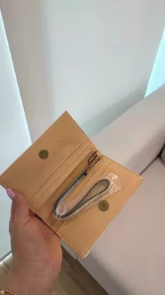 Carteira Material Mentalizado Santa Lolla