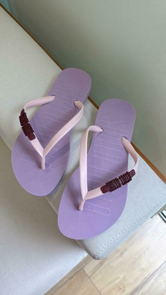 Chinelo Injetado Santa Lolla na internet