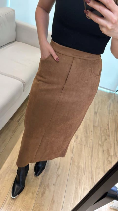 Saia Midi Suede Mary - Compose Looks