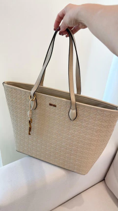 Shopper Material Soft Santa Lolla na internet