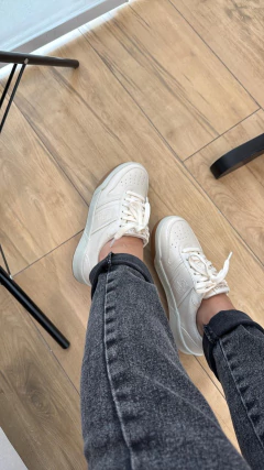 Tênis Verniz Degalls . - Compose Looks