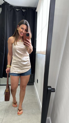 Blusa Tomara que Caia Laisa na internet