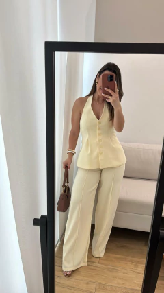 Conjunto Bettina na internet