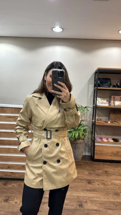 Trench Coat Colombia - Compose Looks