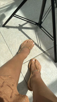 Rasteira Napa Soft Palha Santa Lolla na internet