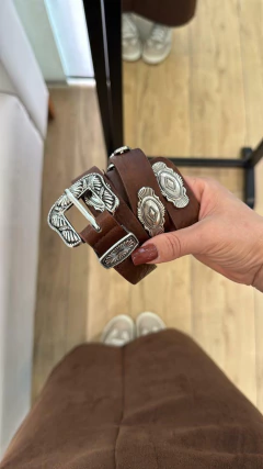 Cinto Clarice na internet