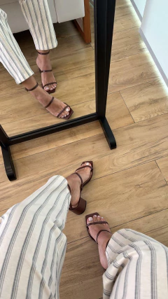 Sandália Couro Confort Santa Lolla - Compose Looks