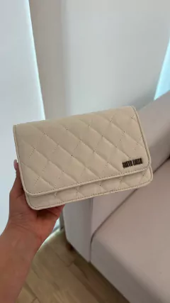 Bolsa Material Soft Santa Lolla na internet