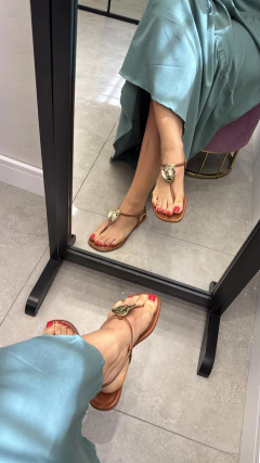 Rasteira Napa Madri Santa Lolla na internet