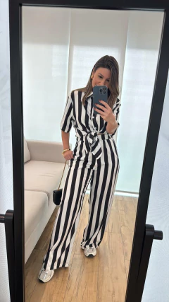 Conjunto Evelyn na internet