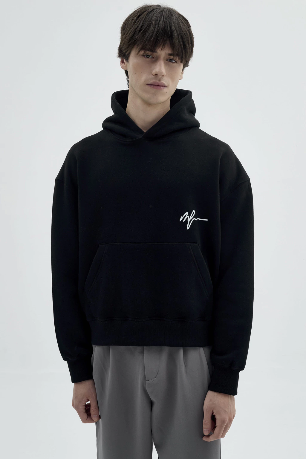 Hoodie Signature Black thumbnail 3