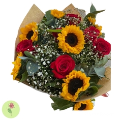 Buquê Rosas com Girassol no Kraft