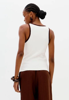 Regata Canelada Com Bordado - LANÇA PERFUME - loja online